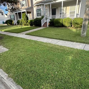 gardening service by Jake's lawn maintenance reviewed on April 26, 2024