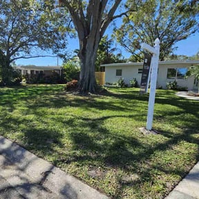 landscaping by Smitty’s Lawn Service reviewed on August 9, 2024