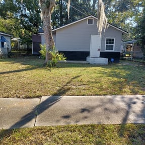 Leaf Removal by DG Landscaping &amp; Maintenance reviewed on September 13, 2025