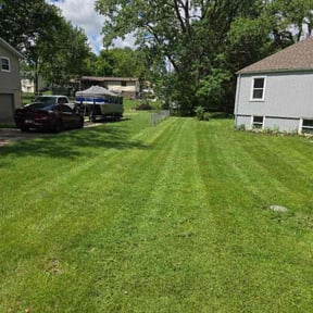 landscaping services by Rosedale Lawn reviewed on November 19, 2025