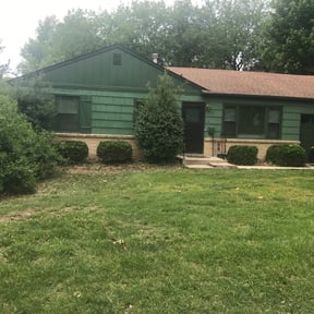 Bush Trimming by RTH Lawn Service & Landscaping LLC reviewed on August 16, 2025