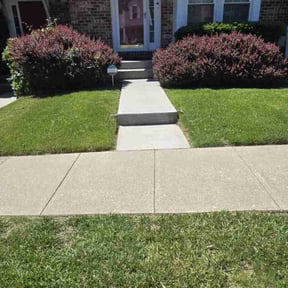 lawn care by Top Notch Lawn Care & Landscaping reviewed on August 17, 2025