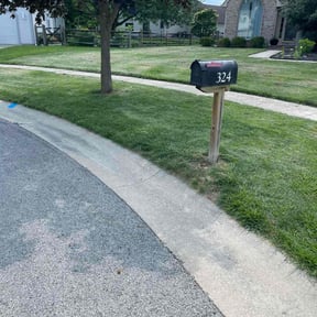 landscaping by Ken's  Lawncare reviewed on December 17, 2025