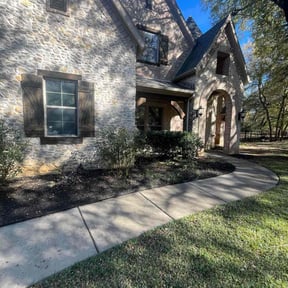 Bush Trimming by Ford year-round Lawn Service reviewed on October 24, 2025