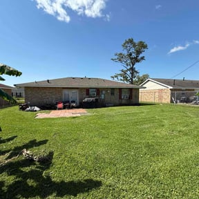 landscape maintenance by MZ Property Services LLC reviewed on December 15, 2025