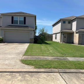 yard maintenance by Carlos PRADO reviewed on November 26, 2025