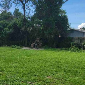 Bush Trimming by A&#039;s LawnCare reviewed on October 18, 2025