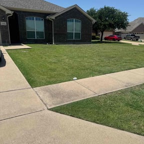 residential landscaping by Platinum Yards reviewed on August 16, 2025