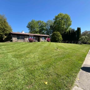 landscaping by MEDINA&#039;S LANDSCAPPING reviewed on April 17, 2024