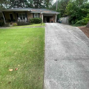 yard service by ArmStrongs Lawncare reviewed on August 20, 2025