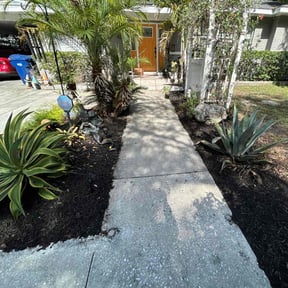 Mulching by Scotton landscaping reviewed on August 21, 2025