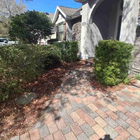 Leaf Removal by Henry' Land Development reviewed on April 4, 2026
