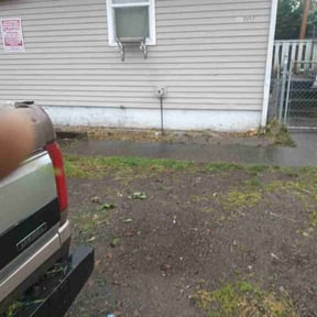 Flower Bed Weeding by SLC Lawn Artisty reviewed on May 21, 2026