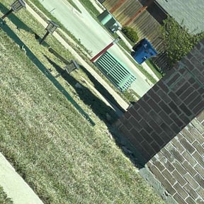 Flower Bed Weeding by Crl Inc. reviewed on April 4, 2026