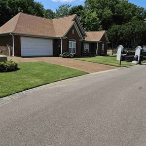 lawn care services by Marquez Do It All reviewed on June 5, 2025