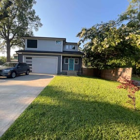 landscaping by J&J Premium Lawn Care reviewed on August 15, 2025