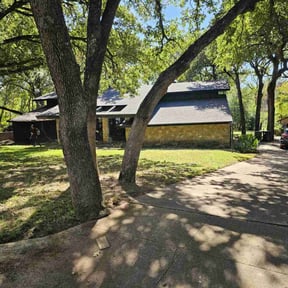 Leaf Removal by PRECISE DEFINITION MAINTENANCE LLC reviewed on April 25, 2022