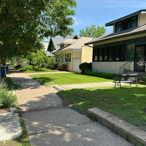 lawn service by J&S Speedy Lawn Services LLC reviewed on August 20, 2025