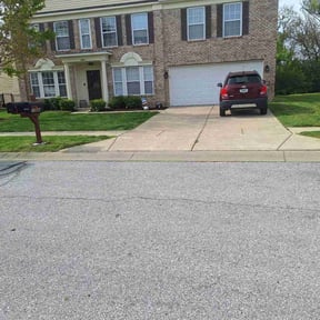 landscape maintenance by BENNETT LINKS SOLUTIONS reviewed on August 15, 2025