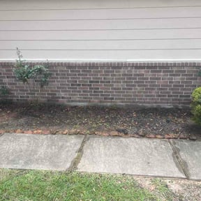 Flower Bed Weeding by Ken's Lawn reviewed on May 30, 2026