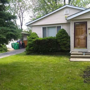 Bush Trimming by Mount Zion Landscaping and Maintenance reviewed on August 18, 2025