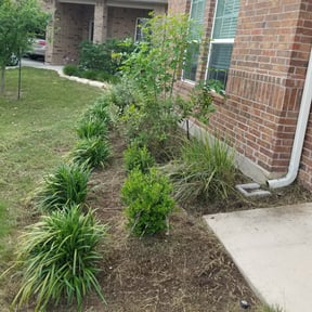 Flower Bed Weeding by JD landscape & Snow reviewed on August 21, 2025