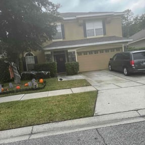 Bush Trimming by EMG Landscape Design reviewed on November 23, 2025