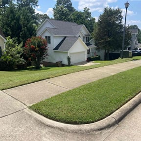 landscaping services by 1st choice lawn care reviewed on August 12, 2024