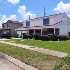 yard work by Sam&#039;s lawn care reviewed on November 21, 2025