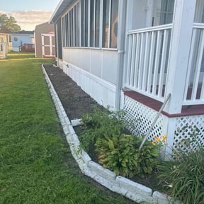 Flower Bed Weeding by Quick Cut Lawn Care reviewed on November 20, 2025