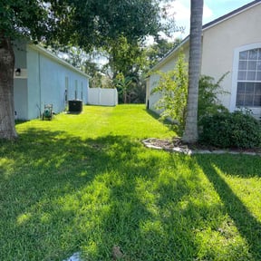 turf maintenance by UL.LLC reviewed on August 17, 2025