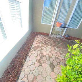 Flower Bed Weeding by Superior Landscape &amp; Maintenance, Inc. reviewed on November 19, 2025