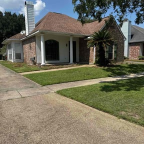 lawn maintenance by E and a landscape reviewed on May 16, 2024