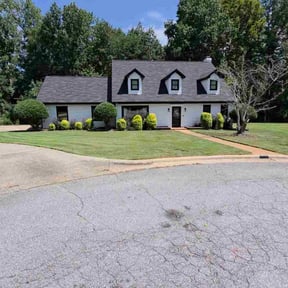 Bush Trimming by JA All purpose property management reviewed on November 20, 2025