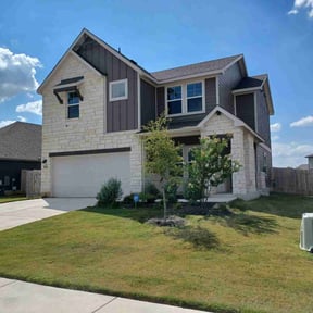 grass maintenance by Vega Landscaping reviewed on June 1, 2025