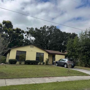 Bush Trimming by M.B LawnService reviewed on December 29, 2025