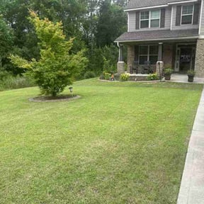 lawn care by Green Way Lawn Care &amp; Maintenance LLC reviewed on June 25, 2025