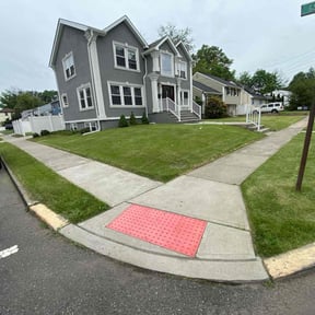 gardening service by D&amp;L Home and Lawn Services LLC reviewed on November 22, 2025