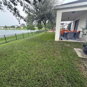 yard work by St Charles Services reviewed on August 18, 2025
