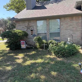 Bush Trimming by Nobles Lawn Care reviewed on August 2, 2026