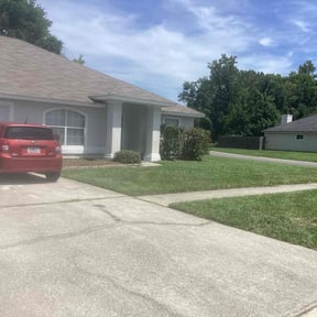 Weeding by Top Landscape Maintenance LLC reviewed on April 28, 2025