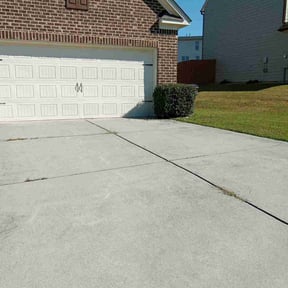 turf care by Scott's Landscape and pool service reviewed on March 29, 2025