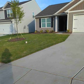 gardening service by JD's Green stride solutions reviewed on November 19, 2025