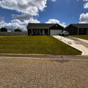 turf care by Ines lawnscaping reviewed on August 21, 2025