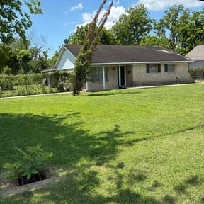 landscaping by Salamanca's Landscaping LLC reviewed on August 16, 2025
