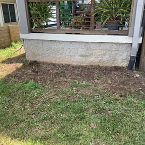 Flower Bed Weeding by Bernal landscaping reviewed on August 19, 2025