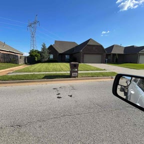 landscaping by D&D landscapping and lawncare reviewed on August 17, 2025