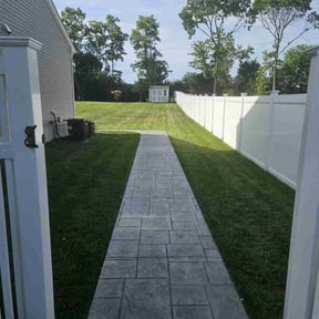 gardening service by Tony's Landscape Maintenance  reviewed on November 22, 2025