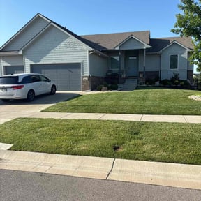 lawn care by Smart Synergy reviewed on August 21, 2025