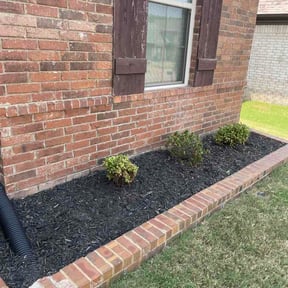Flower Bed Weeding by Charles G Landscaping LLC reviewed on September 14, 2026